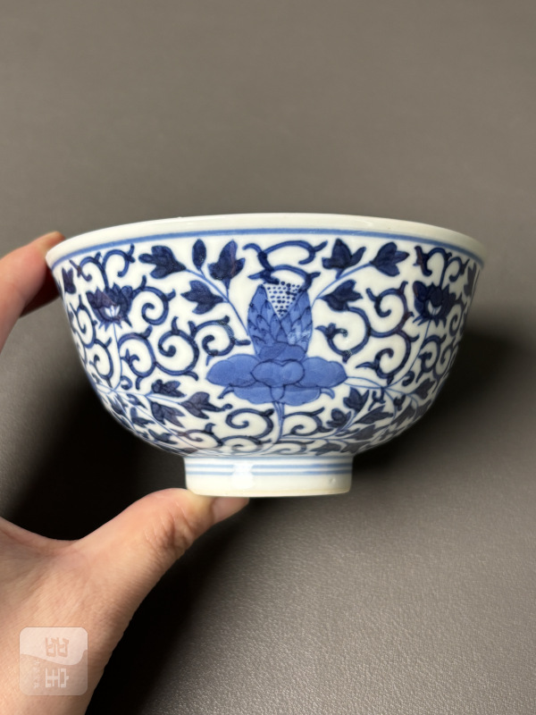 清光绪 青花缠枝双犄牡丹纹碗一对 - 图14